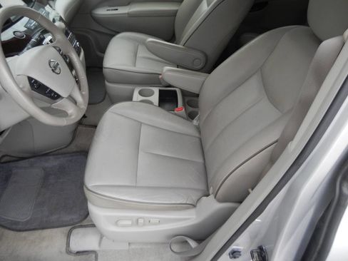 Used 2012 Nissan Quest SL w/ Value Cargo Pkg image 28