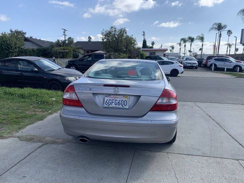 Used 2006 Mercedes-Benz CLK 350 Coupe image 5