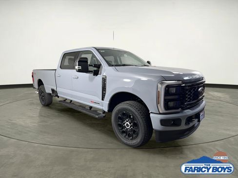 New 2025 Ford F350 Lariat w/ Black Appearance Package image 36