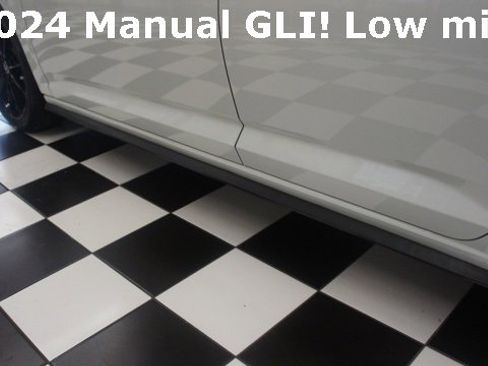 Used 2024 Volkswagen Jetta GLI 40th Anniversary Edition image 62