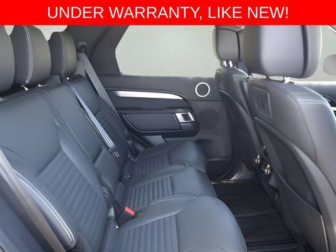 Used 2025 Land Rover Discovery Dynamic SE AWD/4WD image 16