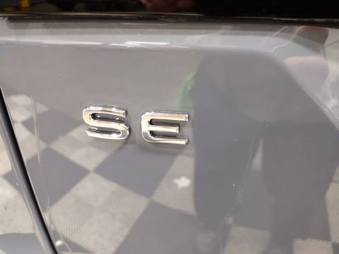 New 2025 Volkswagen Atlas Peak Edition SE image 15