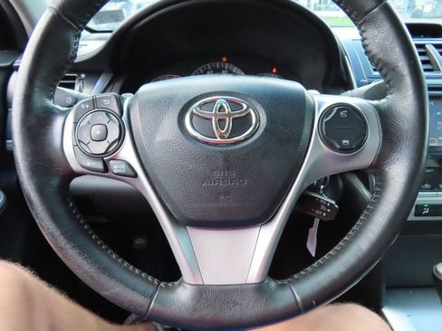 Used 2012 Toyota Camry SE FWD image 24