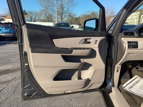 Used 2013 Honda Odyssey Touring Elite image 10