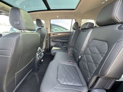 New 2026 Volkswagen Atlas SE image 9