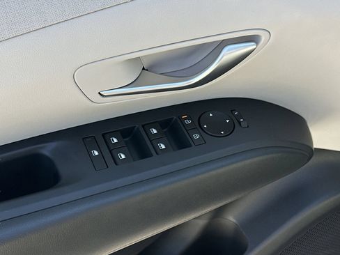 New 2025 Hyundai Tucson SEL FWD image 16
