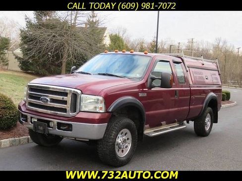 Used 2005 Ford F250 XLT image 1