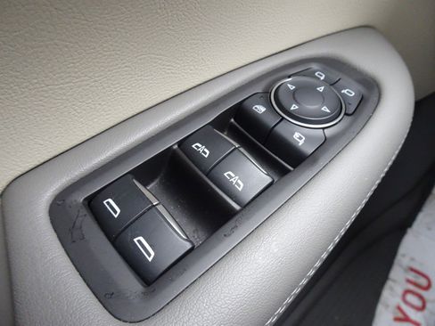 Used 2023 Cadillac XT6 Premium Luxury w/ Technology Package image 22