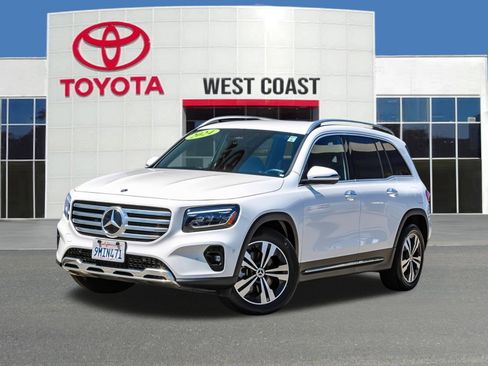 Used 2024 Mercedes-Benz GLB 250 image 1