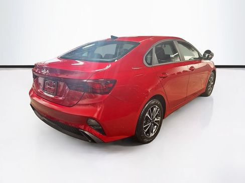 Used 2022 Kia Forte LXS FWD image 7