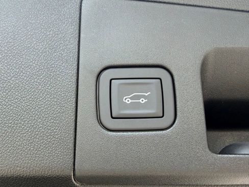 New 2026 Cadillac XT5 Luxury w/ LPO, Floor Liner Package AWD/4WD image 29