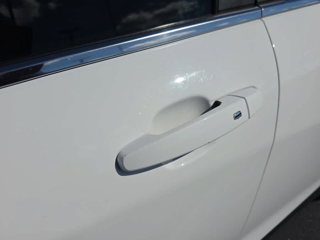 Used 2021 Chevrolet Equinox LT FWD image 14