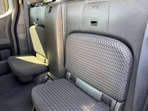 Used 2011 Nissan Frontier SV RWD image 28
