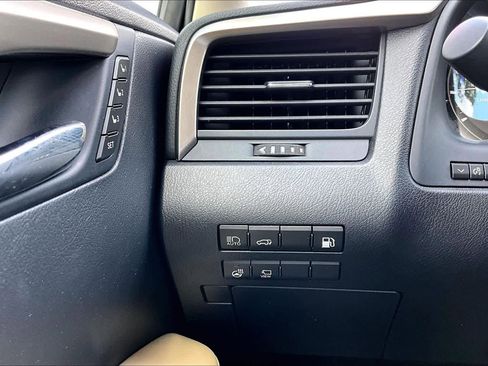 Used 2022 Lexus RX 450hL AWD w/ Premium Package image 36