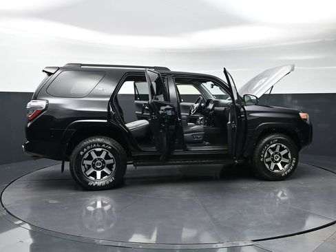 Used 2024 Toyota 4Runner TRD Off-Road Premium AWD/4WD image 39