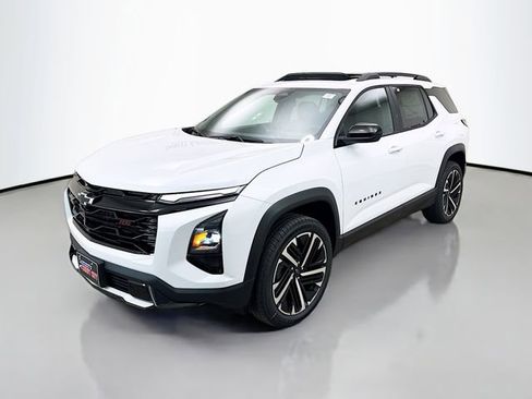 New 2026 Chevrolet Equinox RS image 3