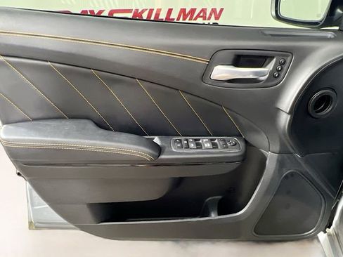 Used 2022 Dodge Charger Scat Pack RWD image 32