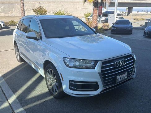 Used 2019 Audi Q7 3.0T Premium Plus w/ Premium Plus Package AWD/4WD image 4