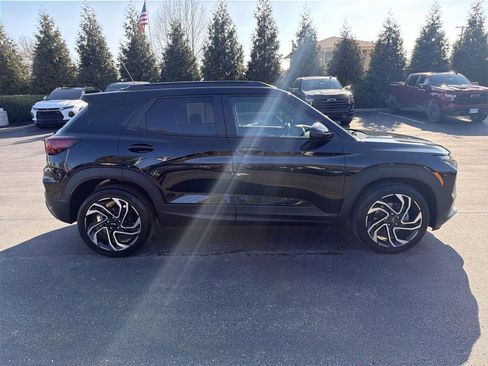 Used 2025 Chevrolet TrailBlazer RS w/ Driver Confidence Package image 9
