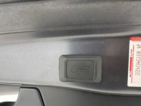 Used 2024 Toyota RAV4 XLE w/ Convenience Package image 16