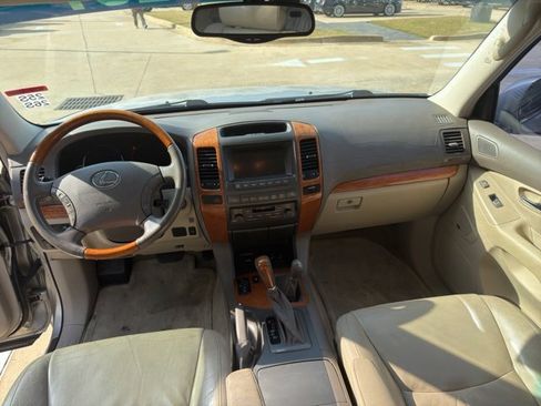 Used 2004 Lexus GX 470 image 16