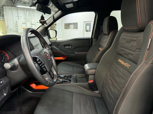 Used 2023 Nissan Frontier PRO-4X w/ Tow Package image 11