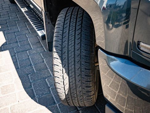 Used 2018 Chevrolet Silverado 1500 LTZ Z71 w/ LTZ Plus Package image 41