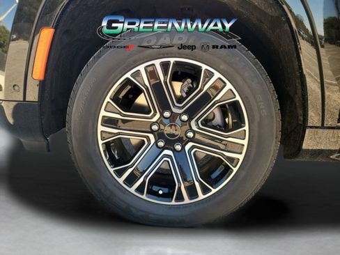 New 2026 Jeep Grand Wagoneer 4WD image 34