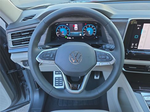 New 2026 Volkswagen Atlas SEL Premium R-Line AWD/4WD image 16