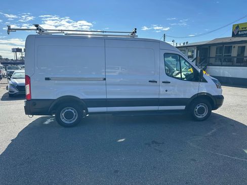 Used 2018 Ford Transit 150 148 Medium Roof image 10