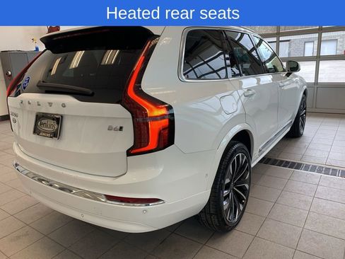 Used 2025 Volvo XC90 B6 Plus AWD/4WD image 18