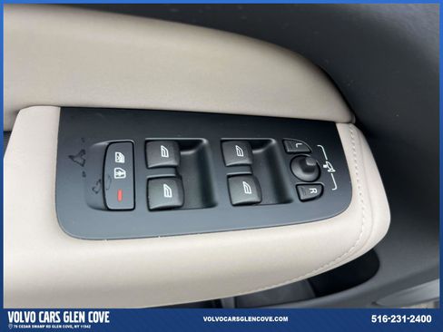 Used 2026 Volvo XC60 B5 Plus w/ Protection Package Premier AWD/4WD image 16