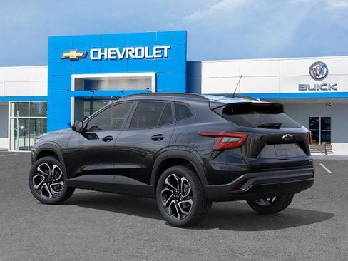 New 2026 Chevrolet Trax RS w/ Sunroof Package image 24