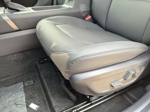New 2027 Kia Seltos EX w/ EX Panoramic Sunroof Package AWD/4WD image 11