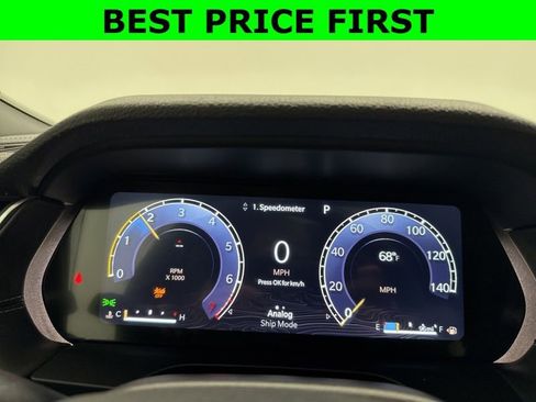 New 2025 Jeep Grand Cherokee Altitude AWD/4WD image 28