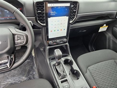 New 2025 Ford Ranger XLT w/ Equipment Group 301A High image 18