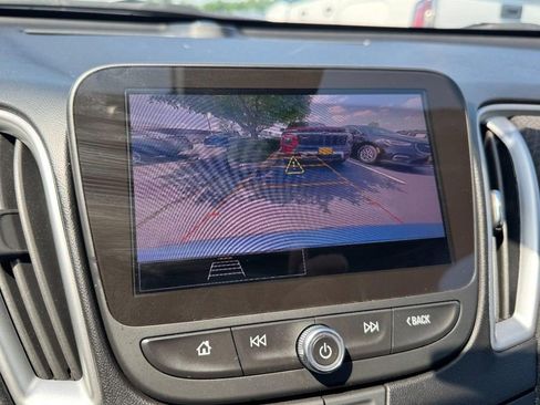 Used 2024 Chevrolet Malibu LT FWD image 20