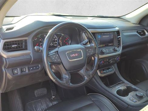 Used 2020 GMC Acadia Denali w/ Technology Package FWD image 8