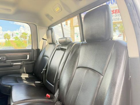 Used 2018 RAM 1500 Laramie w/ Convenience Group AWD/4WD image 44