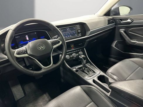 Used 2022 Volkswagen Jetta SE FWD image 13