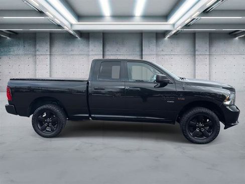 Used 2019 RAM 1500 Express w/ Express Value Package image 3