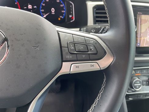 Used 2021 Volkswagen Atlas Cross Sport SEL AWD/4WD image 27