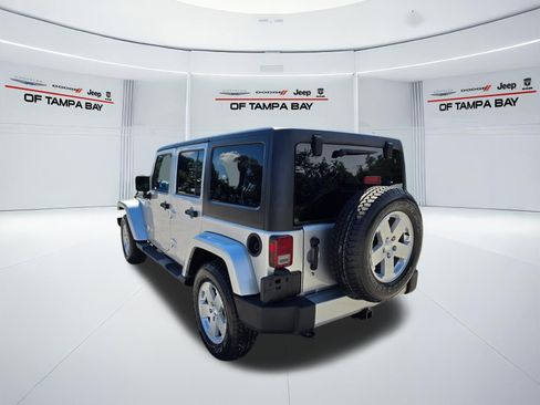 Used 2012 Jeep Wrangler Unlimited Sahara w/ Max Tow Pkg AWD/4WD image 4