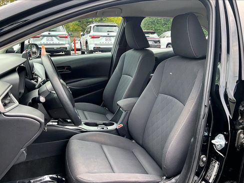 Used 2024 Toyota Corolla LE FWD image 23