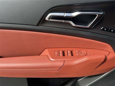 New 2026 Kia Sportage SX image 7