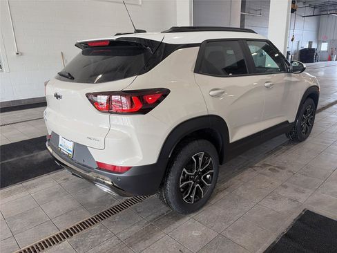 New 2026 Chevrolet TrailBlazer ACTIV w/ Convenience Package image 3