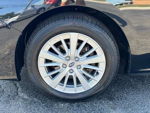 Used 2017 Subaru Impreza 2.0i Premium AWD/4WD image 9