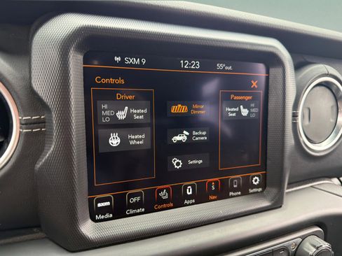 Used 2023 Jeep Wrangler Unlimited Sahara w/ Cold Weather Group AWD/4WD image 25