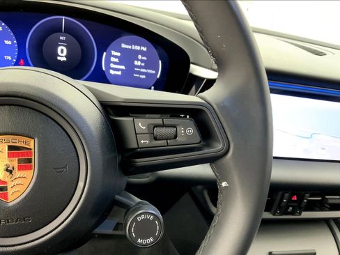 Used 2025 Porsche Macan Electric image 16