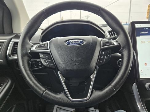 Certified 2024 Ford Edge Titanium image 18
